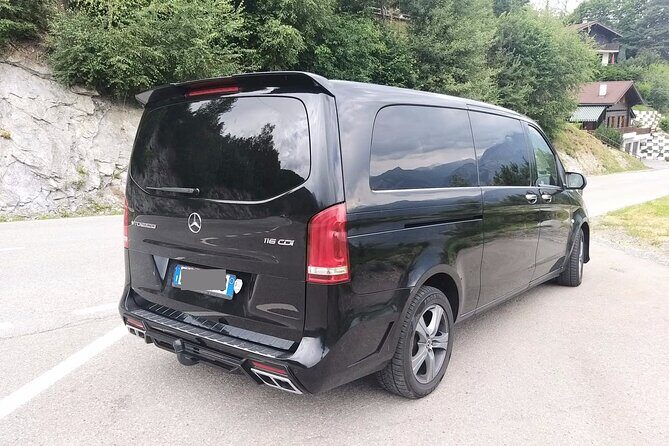 Belfast City Airport (BHD) to Belfast Accommodation - Arrival Private Transfer - Price and value: is $96.08 per person worth it?