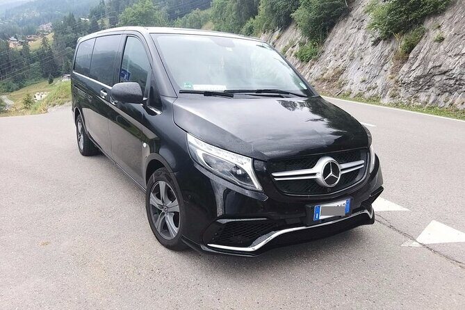 Belfast City Airport (BHD) to Belfast Accommodation - Arrival Private Transfer - Should you book this private transfer?