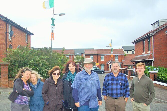 Belfast history of terror & mural 1 hr express private taxi tour - Italian craftsmanship, peace talks, and why walls matter beyond art