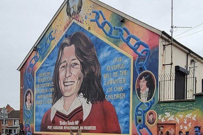 Belfast Political/history/troubles private taxi/cab tour - The Peace Wall and why you should stop, not just look