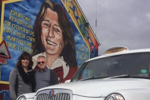 Express Terror and Peace 90 min Private Belfast Cab /Taxi Tour - Divis Street International Mural Wall: Messages That Keep Updating