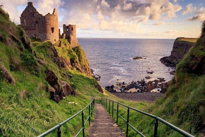 Game of Thrones Locations Tour including Westeros & Giant's Causeway - Dark Hedges: where your photos look like the show