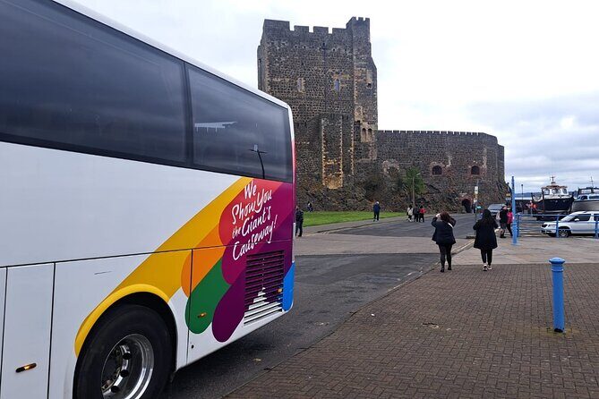 Giants Causeway & Castles Tour from Belfast: Guided tour - Carrickfergus Castle: 800 years of stone and harbor views