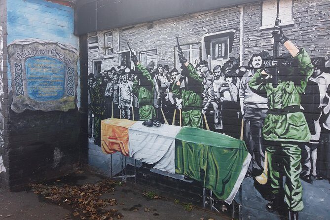 IRA Troubles Conflict Private Tour Museum Graves Murals and Political Analysis - Divis Street and the International Mural Wall: where the story starts