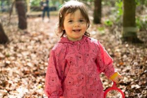 Muddy Tots Go Wild Forest School Ballynahinch County Down - Getting there: the BallyBurren Outdoor Escapes meeting point and the walk in