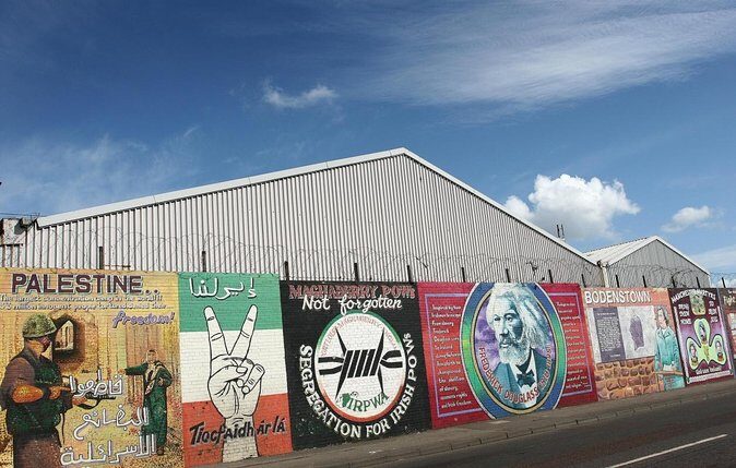Political Taxi Tour Belfast (1-7 People) - Key highlights worth your attention